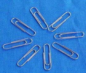 回形針與現(xiàn)代數(shù)碼產(chǎn)品 東莞市精達(dá)塑膠五金制品廠的高清圖片展示